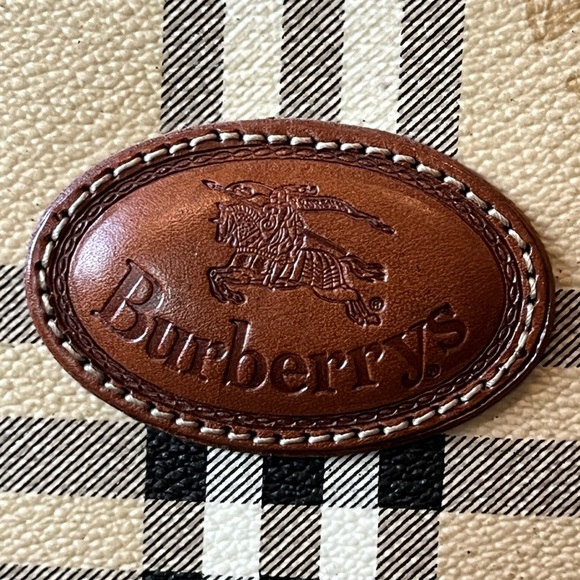 Burberrys shoulder bag. Vintage - Picture 14 of 16